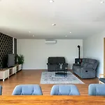 Pluto, Modern With Pool And Garden Vidreres